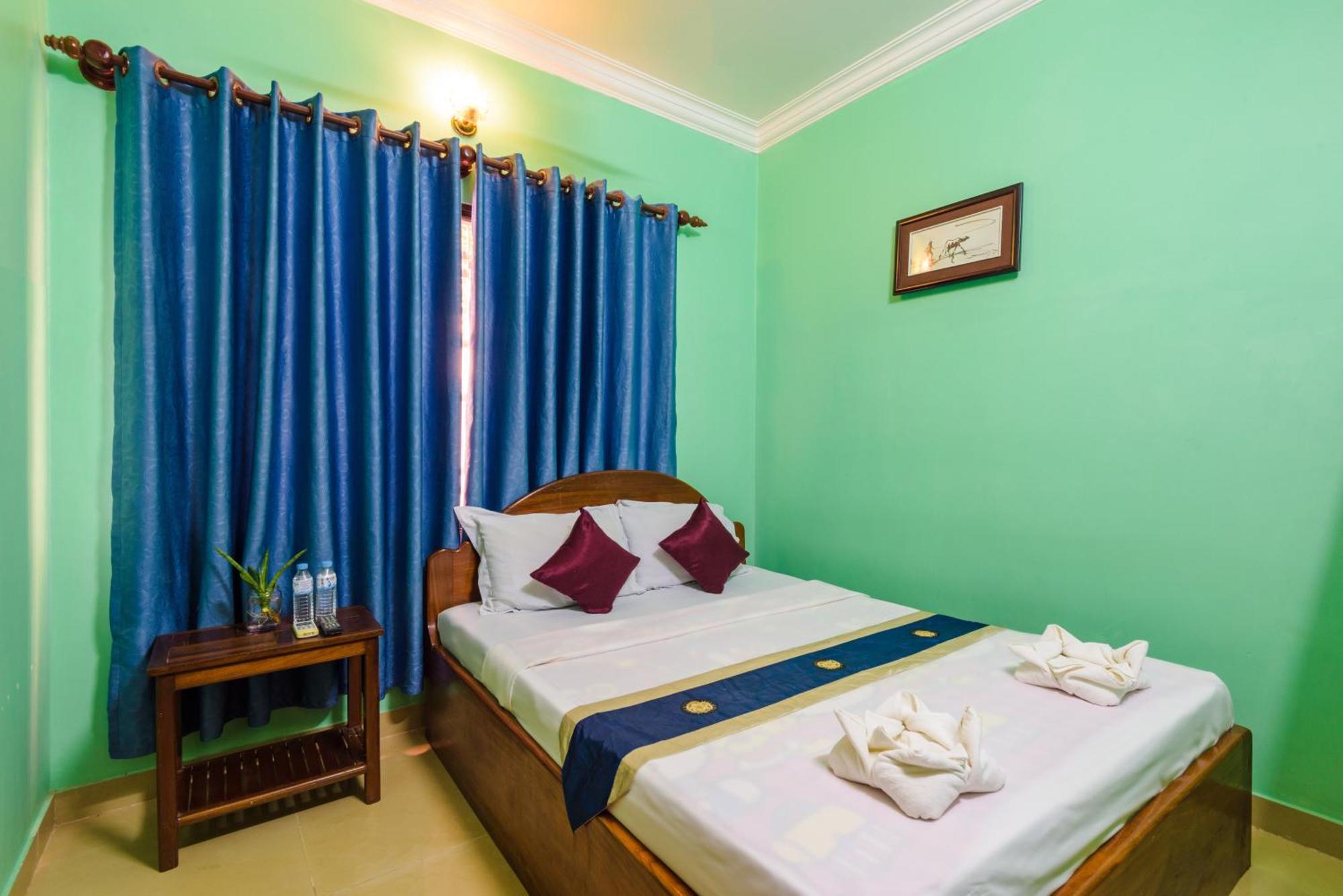 Happy Heng Heang Guesthouse Siem Reap Exterior photo