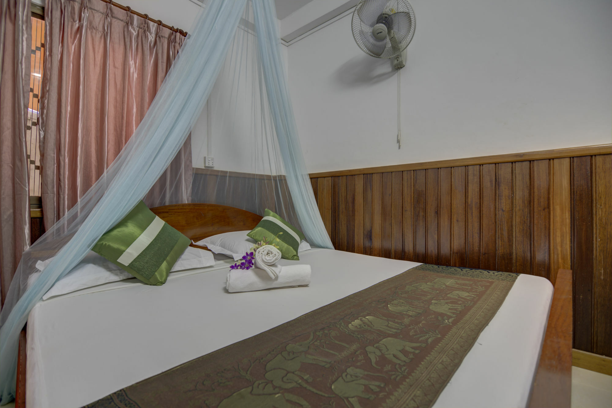 Happy Heng Heang Guesthouse Siem Reap Exterior photo